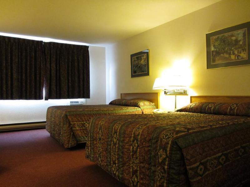 Howard Johnson By Wyndham Fort St. John Ngoại thất bức ảnh