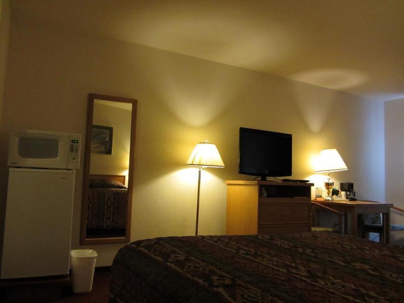 Howard Johnson By Wyndham Fort St. John Ngoại thất bức ảnh
